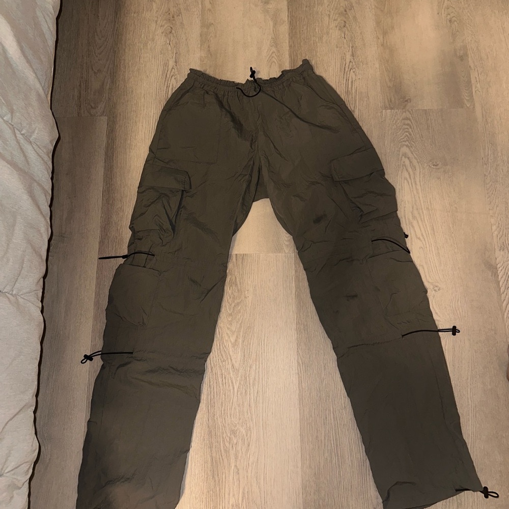 Garage light grey parachute pants